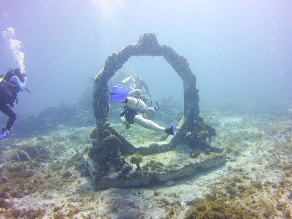 2016-05-Tanya-diving-Mexico-27